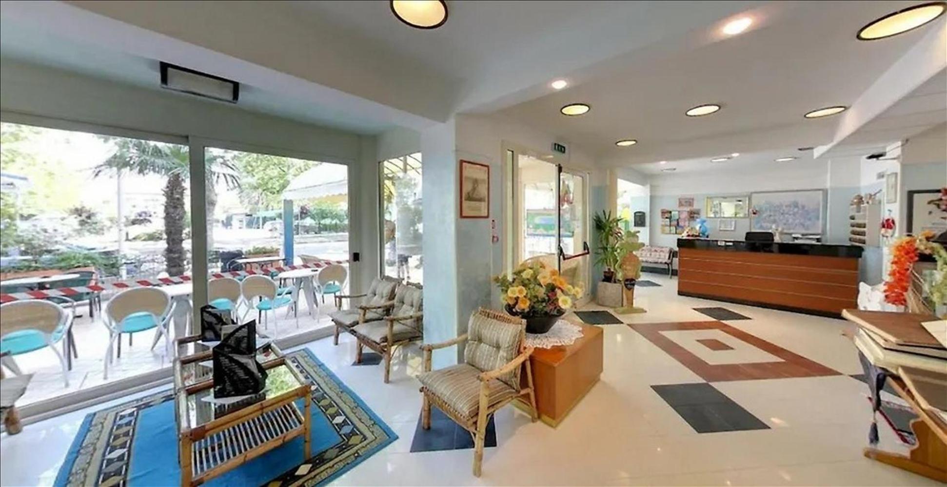 Hotel Milord Cesenatico Extérieur photo