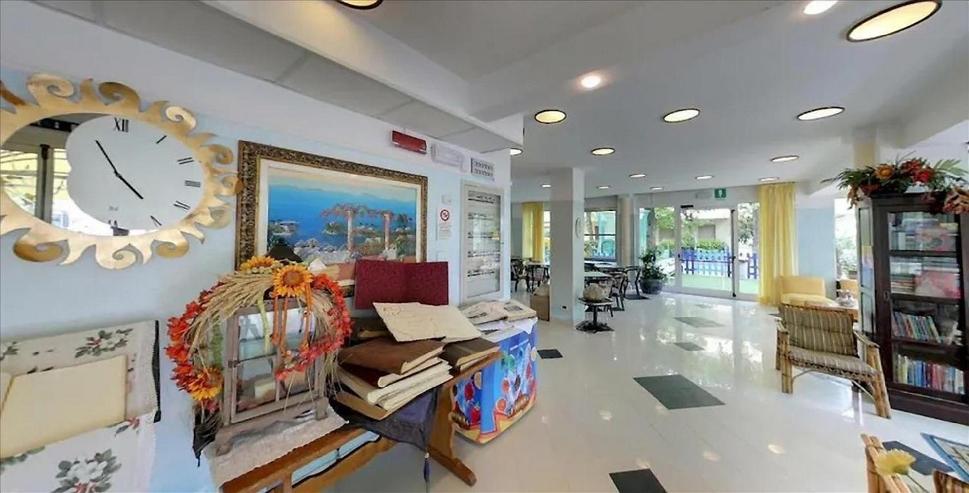 Hotel Milord Cesenatico Extérieur photo