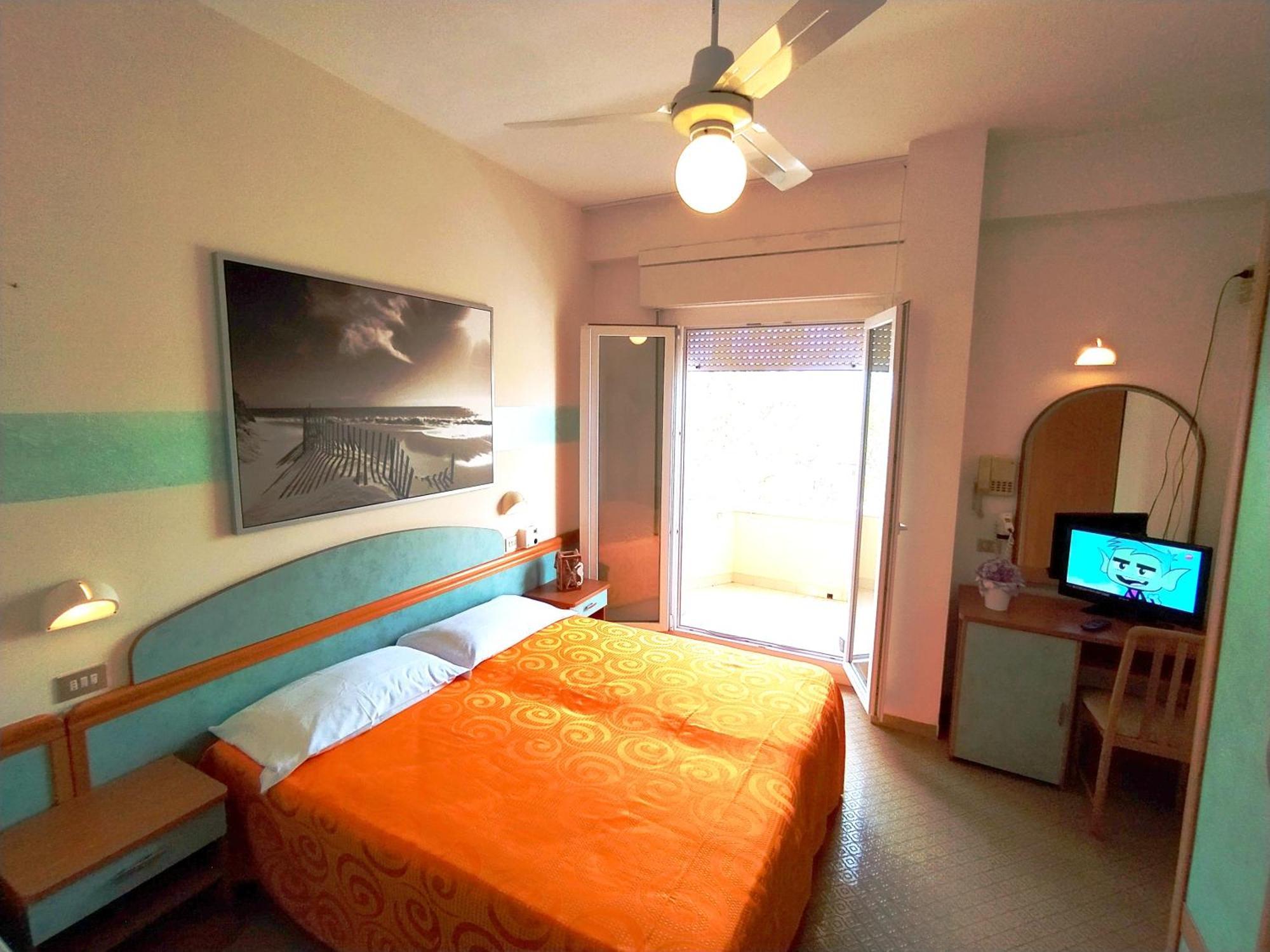 Hotel Milord Cesenatico Extérieur photo