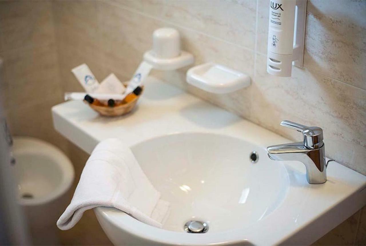 Hotel Milord Cesenatico Extérieur photo
