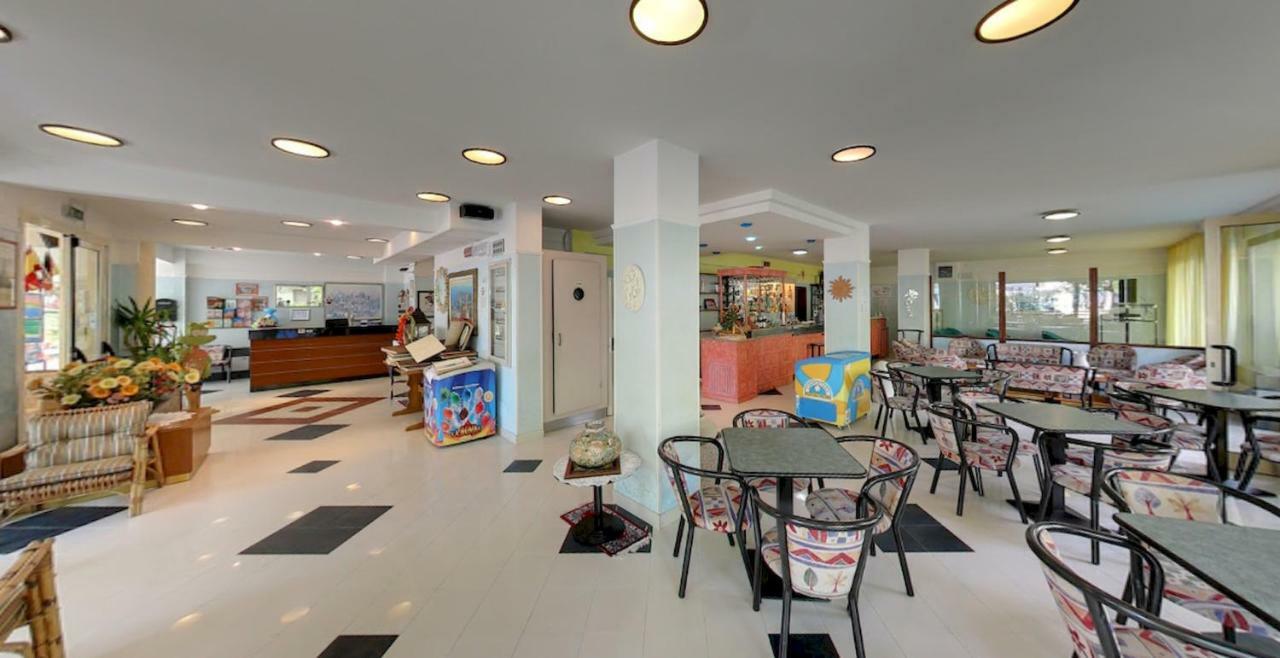 Hotel Milord Cesenatico Extérieur photo
