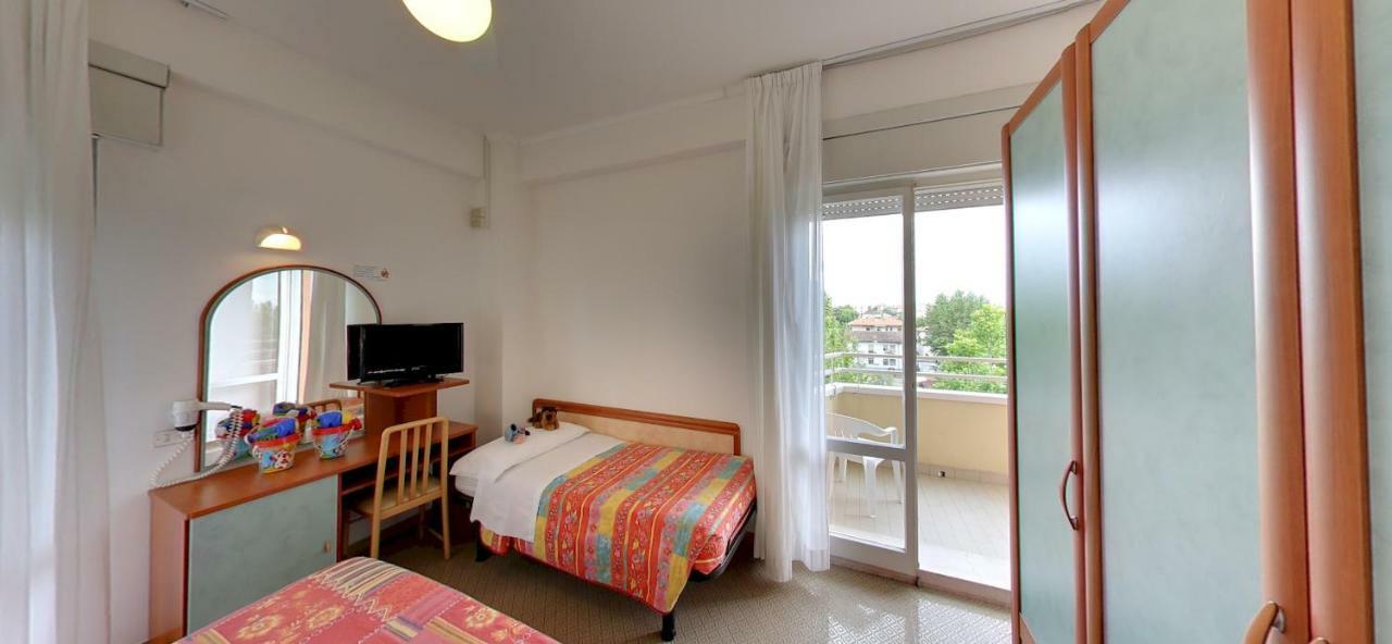 Hotel Milord Cesenatico Extérieur photo
